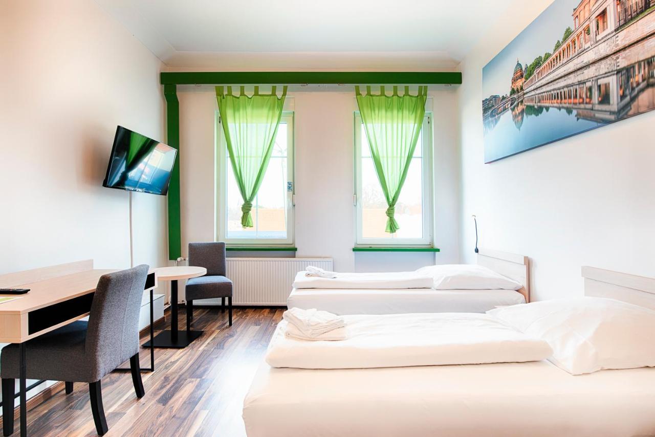 Hotel B1 Berlino Esterno foto
