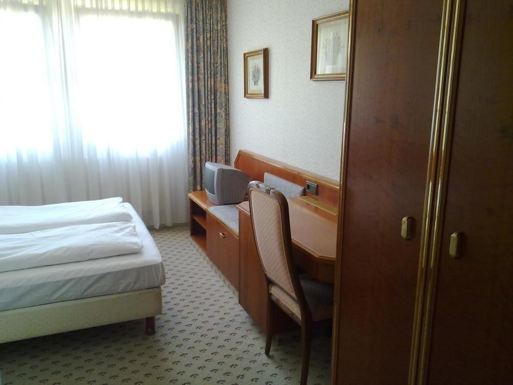 Hotel B1 Berlino Esterno foto